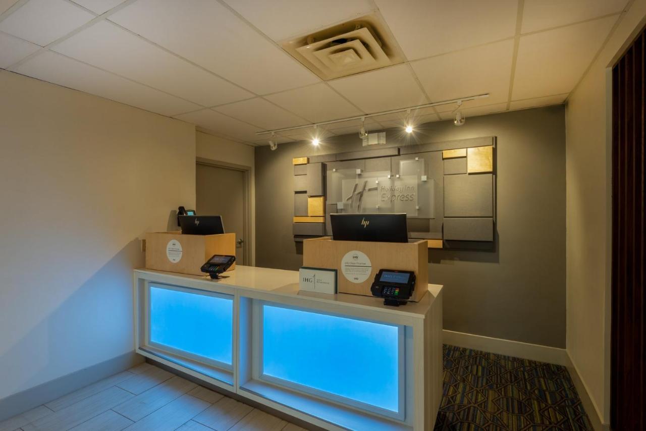 Holiday Inn Express Vermilion By Ihg Extérieur photo