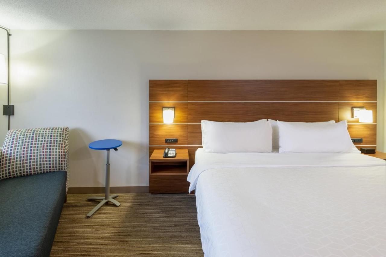 Holiday Inn Express Vermilion By Ihg Extérieur photo