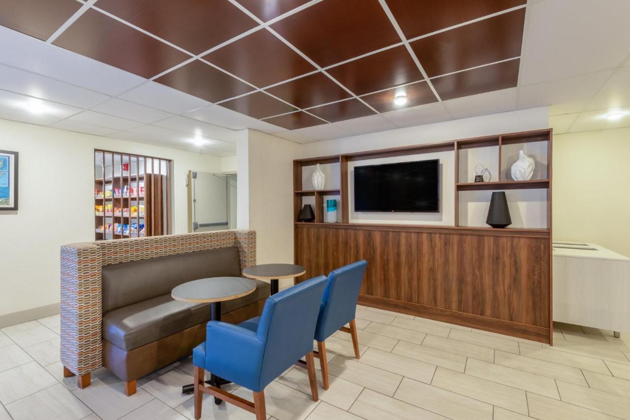 Holiday Inn Express Vermilion By Ihg Extérieur photo