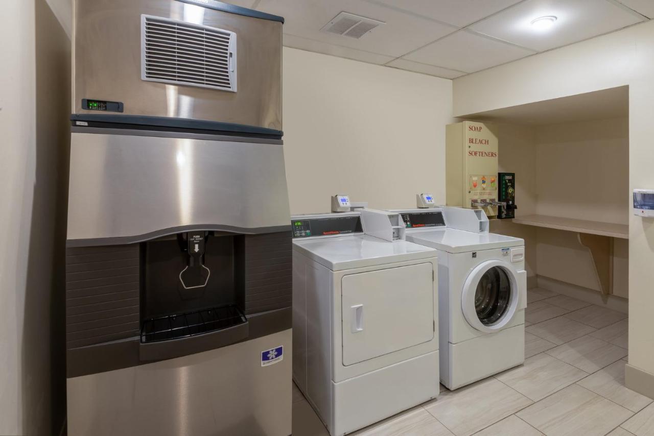 Holiday Inn Express Vermilion By Ihg Extérieur photo