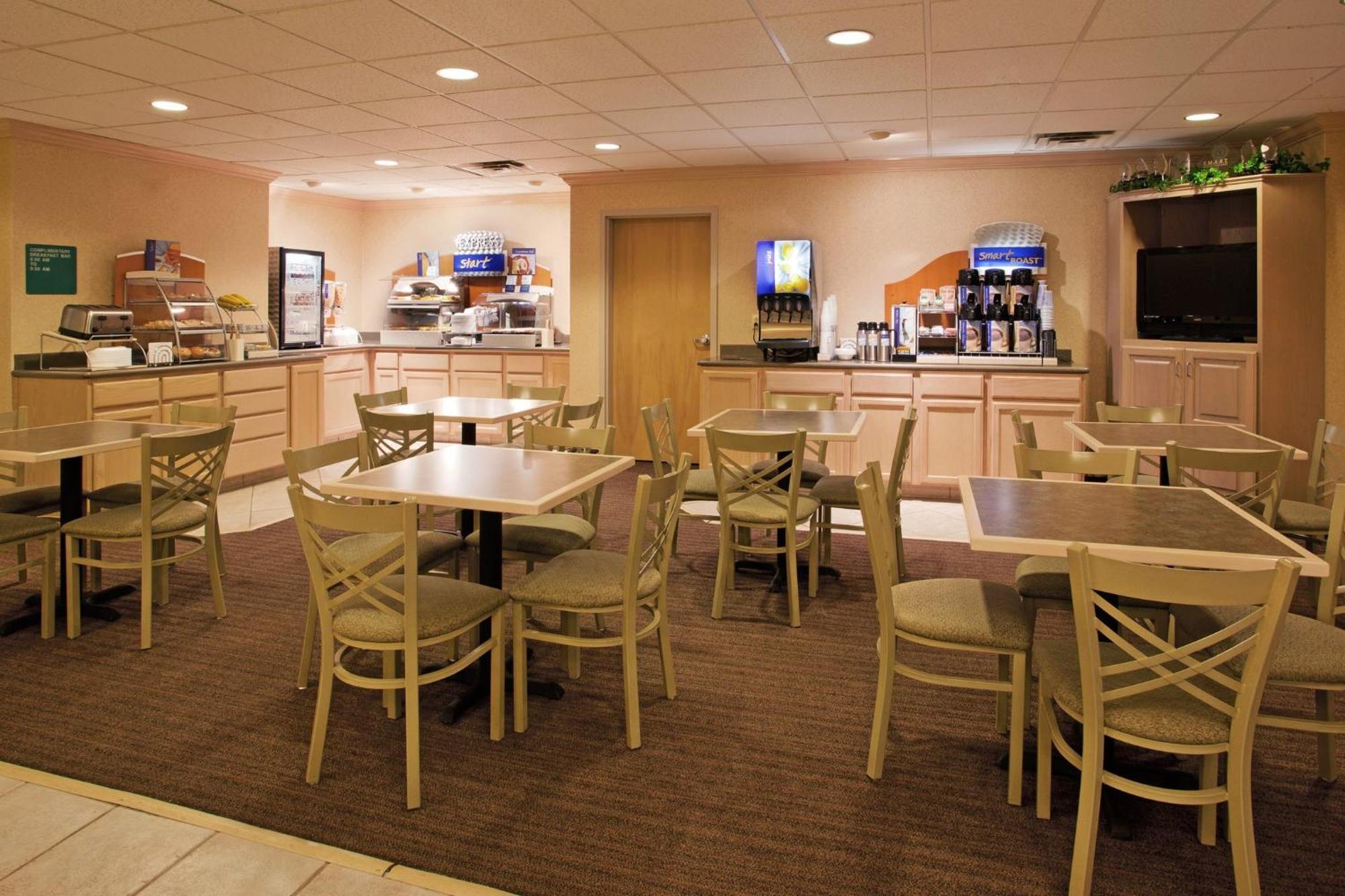 Holiday Inn Express Vermilion By Ihg Extérieur photo